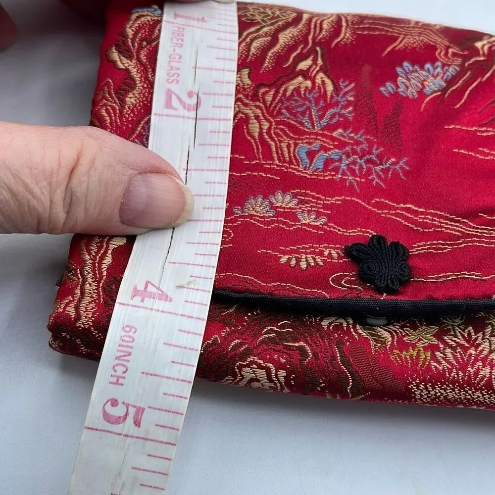 Vintage Faching silk brocade jewelry roll. Snap front.